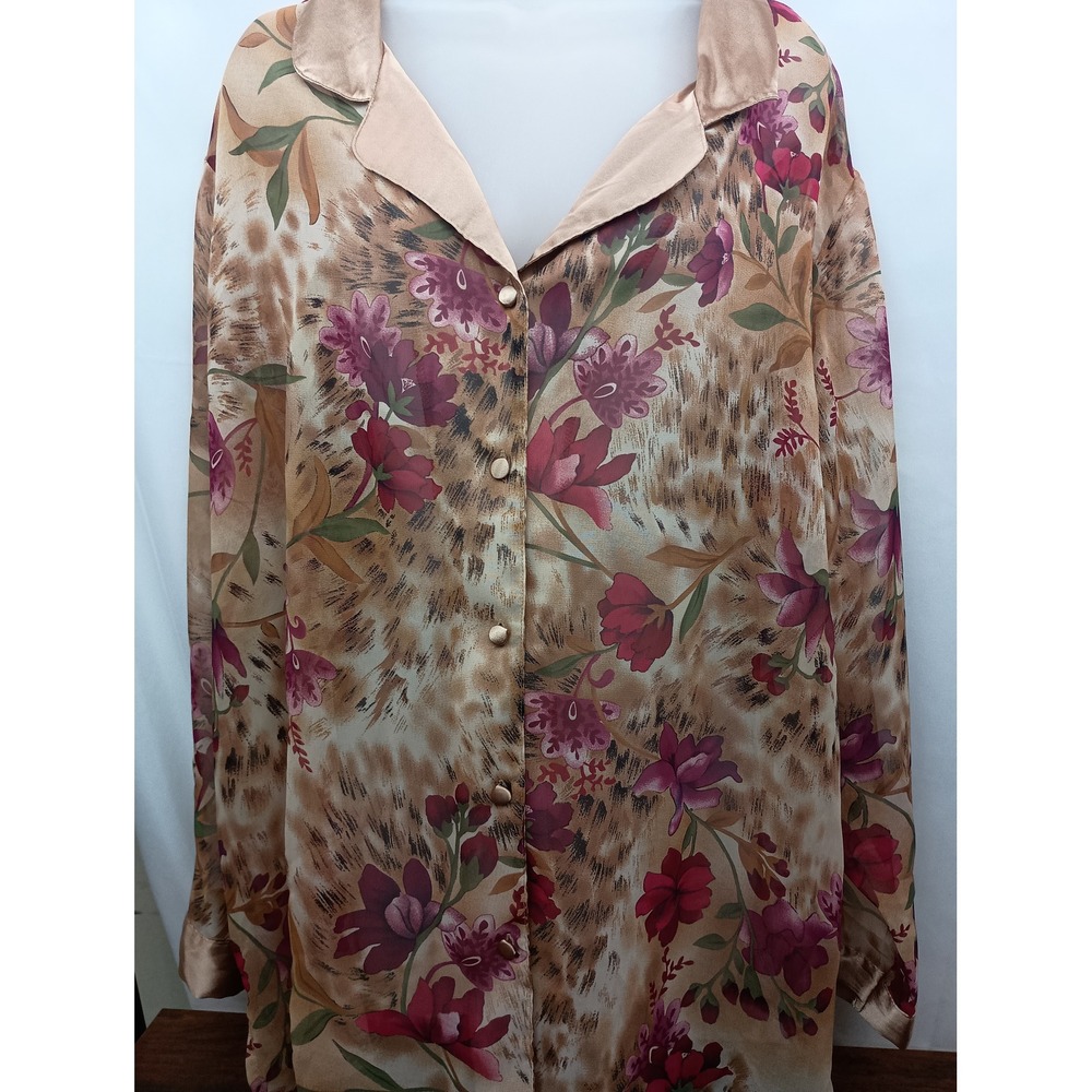 secret treasures vintage grandmacore floral animal print button up blouse church